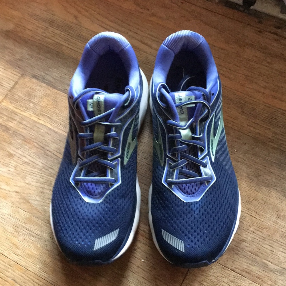 Brooks ghost 12 running shoe (wide D width)